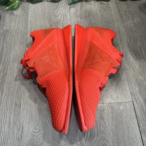 Athletic_Shoes